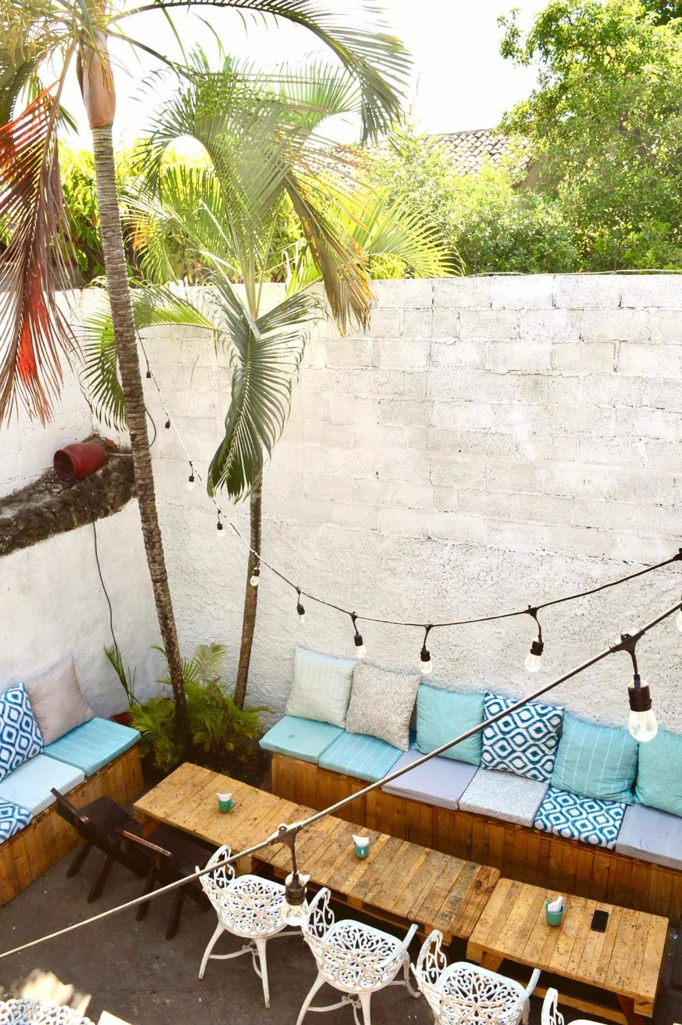 Casa Coco Hostel Santa Ana Exterior photo